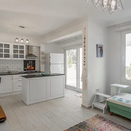Spacious 3br Family With Private Beach * بودروم
